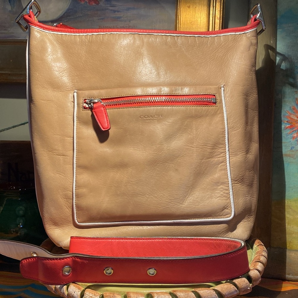 Coach Legacy Duffle - Taupe and Coral, two-way strap (22414) Large - Picture 2 of 16